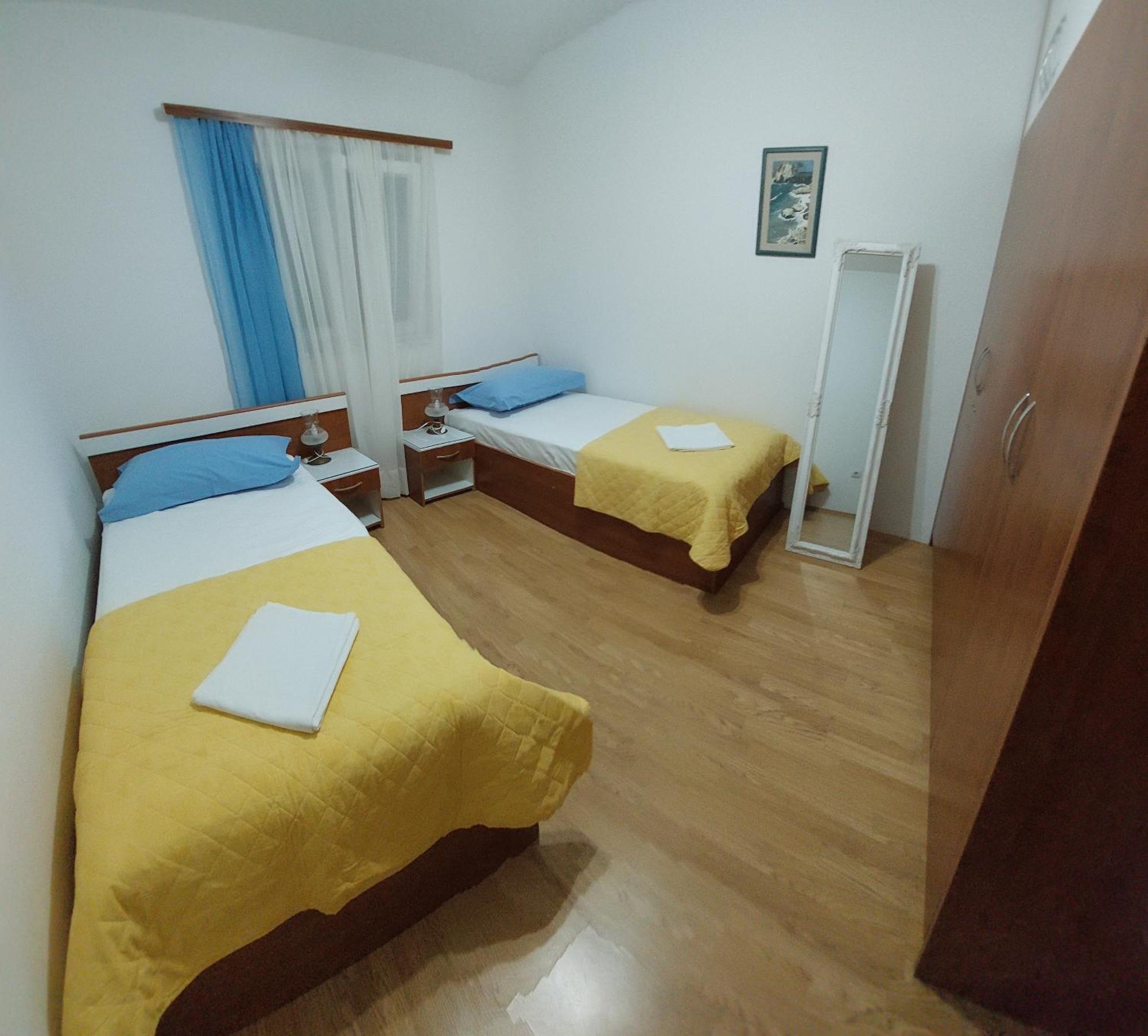 Apartman Igor Podgora Exterior photo